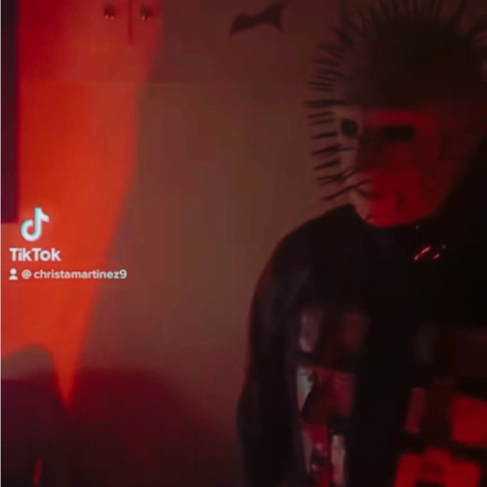 Hellrasier “Pin Head” cosplay